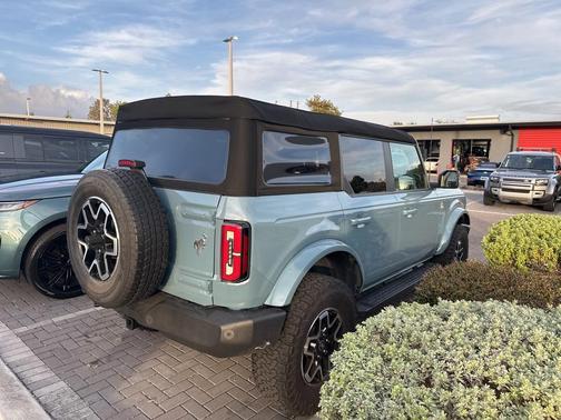 2023 Ford Bronco Outer Banks