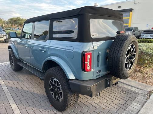 2023 Ford Bronco Outer Banks