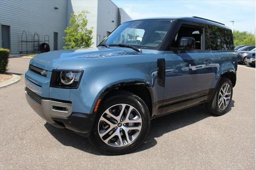 2025 Land Rover Defender 90 P400 X-Dynamic SE