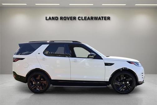 2025 Land Rover Discovery P360 Dynamic SE