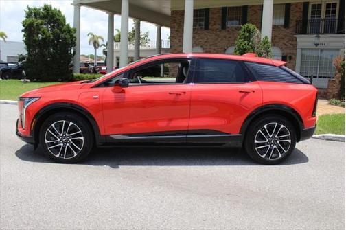 2025 Cadillac OPTIQ Sport 1 AWD