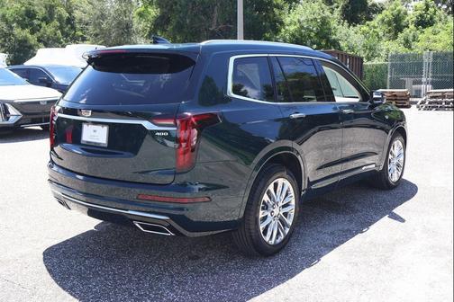 2025 Cadillac XT6 Premium Luxury FWD