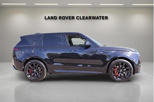 2025 Land Rover Range Rover Sport SE