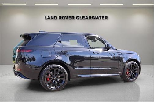 2025 Land Rover Range Rover Sport SE