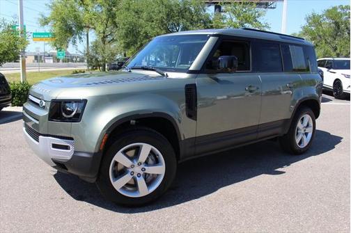 2025 Land Rover Defender 110 P300
