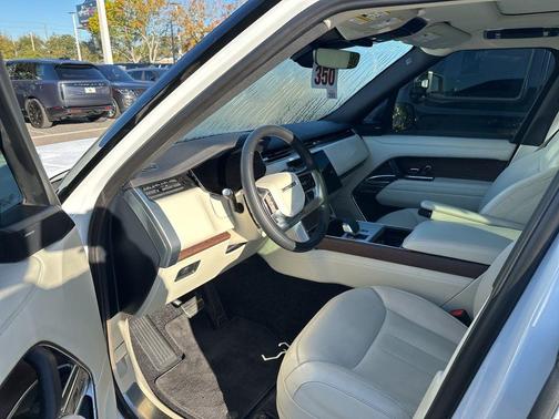 2024 Land Rover Range Rover P400 SE