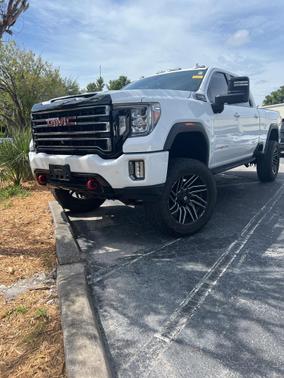 2021 GMC Sierra 2500 AT4