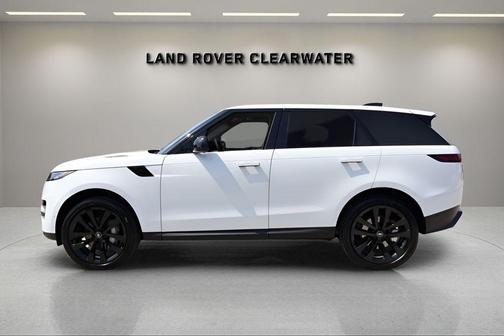 2025 Land Rover Range Rover Sport SE