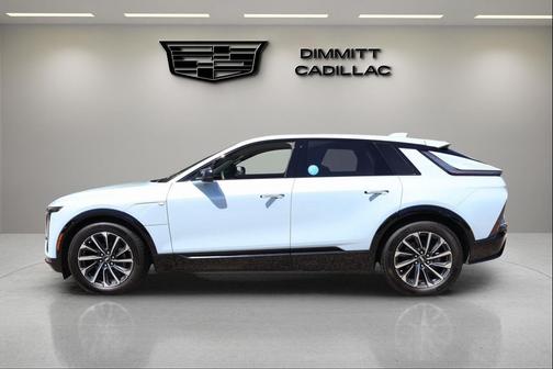 2025 Cadillac LYRIQ Sport