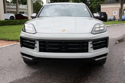 2024 Porsche Cayenne Base