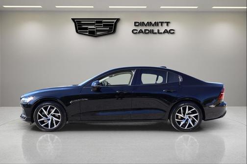 2020 Volvo S60 T5 Momentum