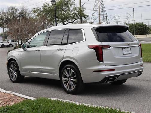 2020 Cadillac XT6 Premium Luxury FWD