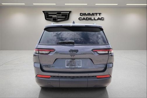 Baltic Gray Metallic Clearcoat 2024 Jeep Grand Cherokee L Altitude