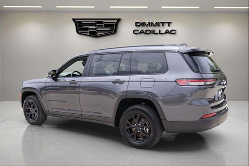 Baltic Gray Metallic Clearcoat 2024 Jeep Grand Cherokee L Altitude