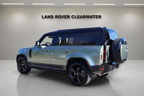 2023 Land Rover Defender 110 X-Dynamic SE
