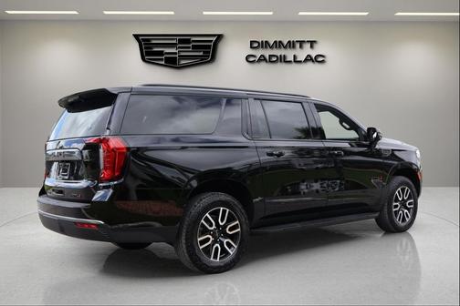 2024 GMC Yukon XL 4WD AT4