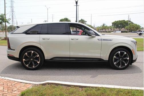 2025 Cadillac Escalade Sport