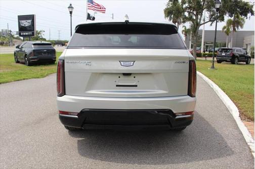 2025 Cadillac Escalade Sport