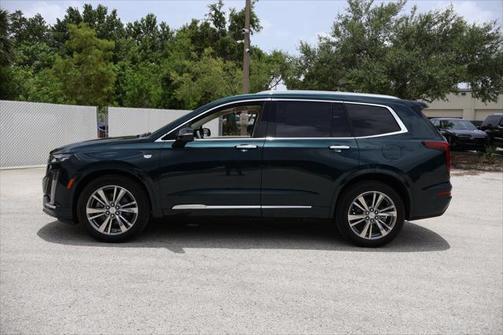 2025 Cadillac XT6 Premium Luxury FWD