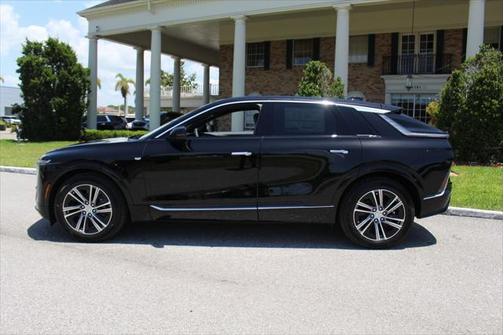 2025 Cadillac LYRIQ Luxury w/1SC