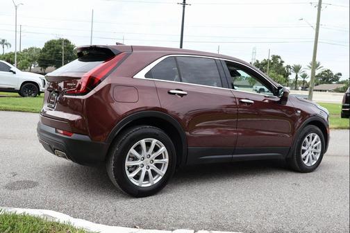 2023 Cadillac XT4 Luxury