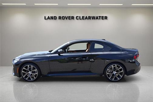 2023 BMW 230 i