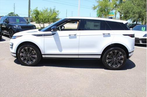 2026 Land Rover Range Rover Evoque Dynamic SE