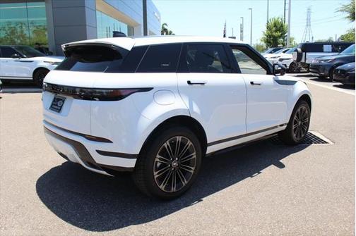 2026 Land Rover Range Rover Evoque Dynamic SE