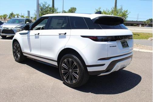 2026 Land Rover Range Rover Evoque Dynamic SE