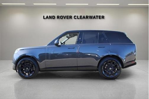 2025 Land Rover Range Rover P530 SE