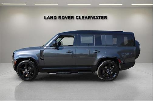 2025 Land Rover Defender 130 P400 X-Dynamic SE
