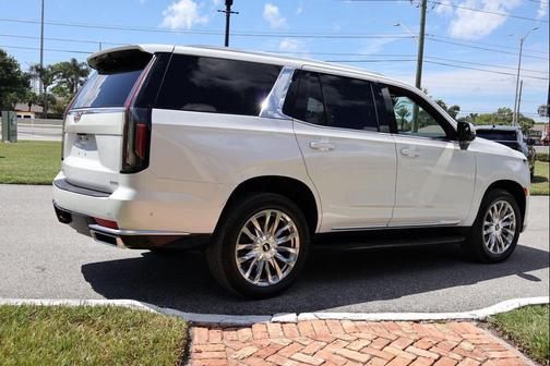 2022 Cadillac Escalade Premium Luxury