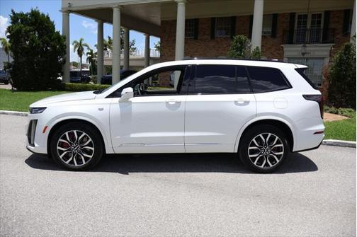 2025 Cadillac XT6 Sport AWD