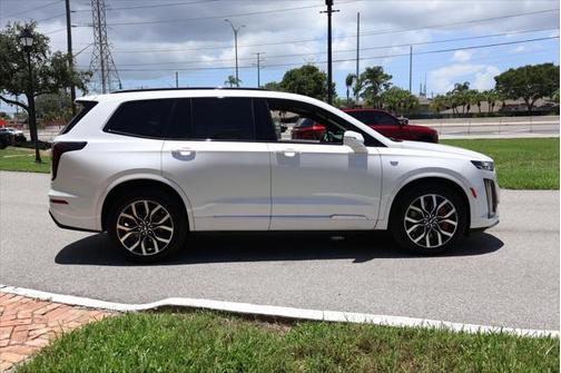 2025 Cadillac XT6 Sport AWD
