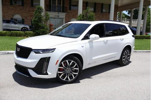 2025 Cadillac XT6 Sport AWD