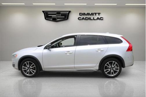 2018 Volvo V60 Cross Country T5