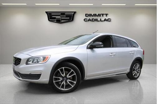 2018 Volvo V60 Cross Country T5