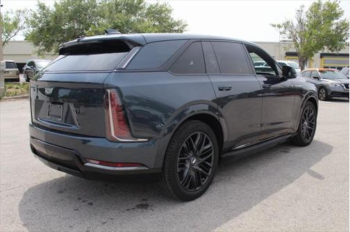 2025 Cadillac Escalade Sport