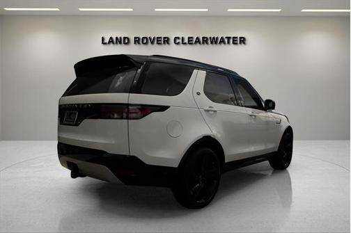 2024 Land Rover Discovery P360 Metropolitan Edition