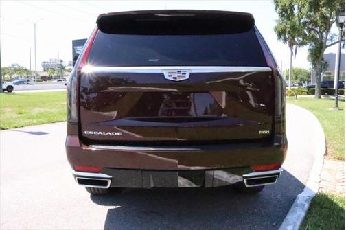 2022 Cadillac Escalade ESV Premium Luxury