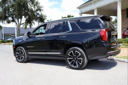 2022 GMC Yukon Denali