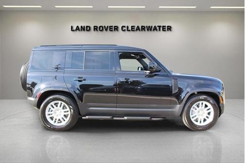 2025 Land Rover Defender 110 P400 S