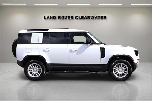 2025 Land Rover Defender 110 P400 S