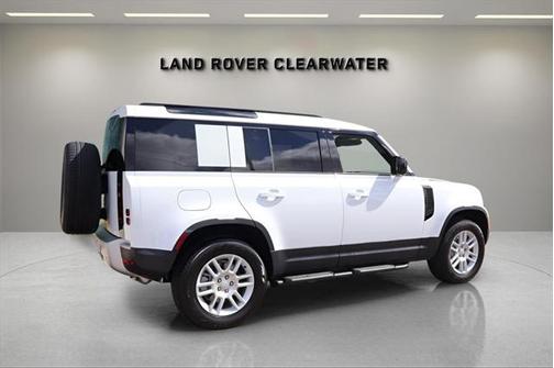 2025 Land Rover Defender 110 P400 S