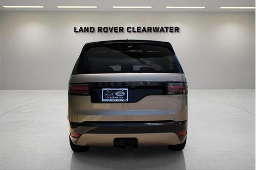 2024 Land Rover Discovery P360 Dynamic SE