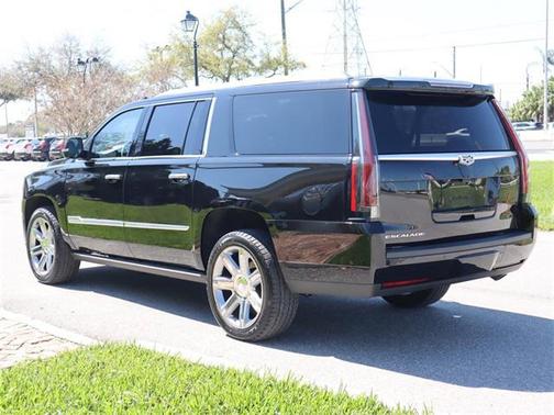 2018 Cadillac Escalade ESV Premium Luxury