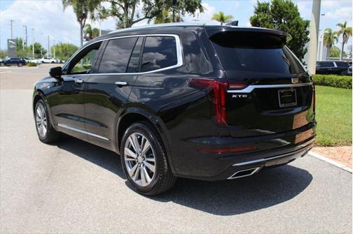 2025 Cadillac XT6 Premium Luxury FWD