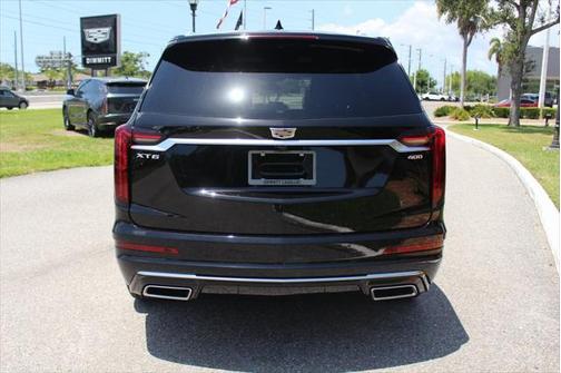 2025 Cadillac XT6 Premium Luxury FWD