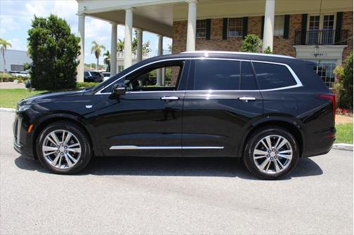 2025 Cadillac XT6 Premium Luxury FWD