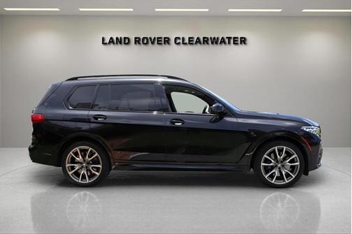 2021 BMW X7 M50i
